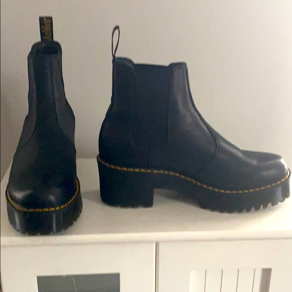 Dr. Martens Rometty Boots US Size 9 Women’s